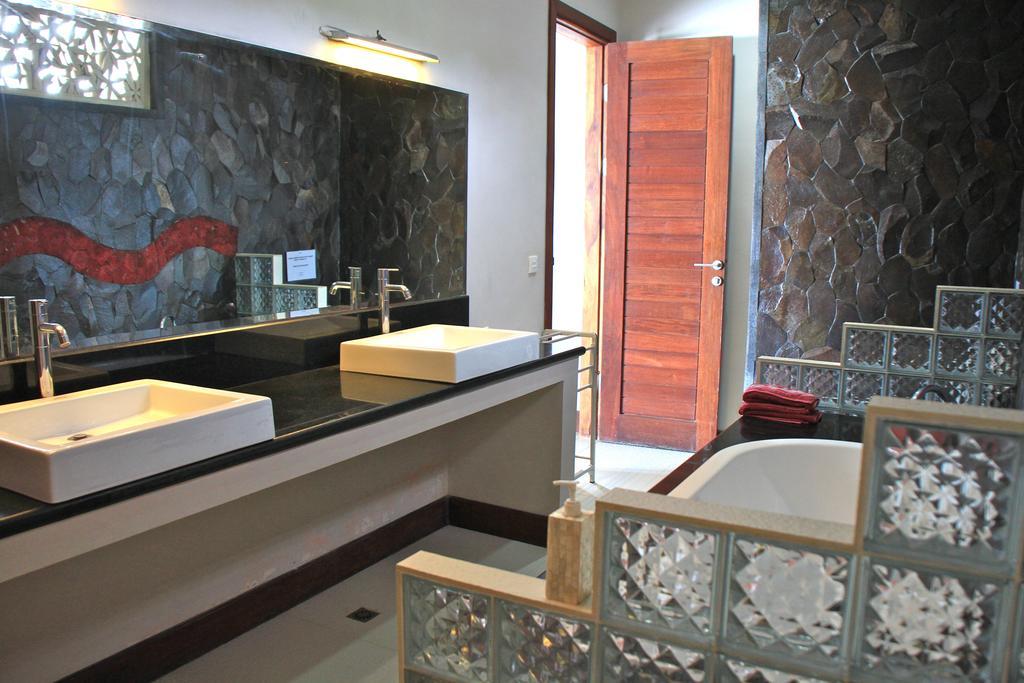 Jennys Place Hotel Nusa Lembongan  Room photo