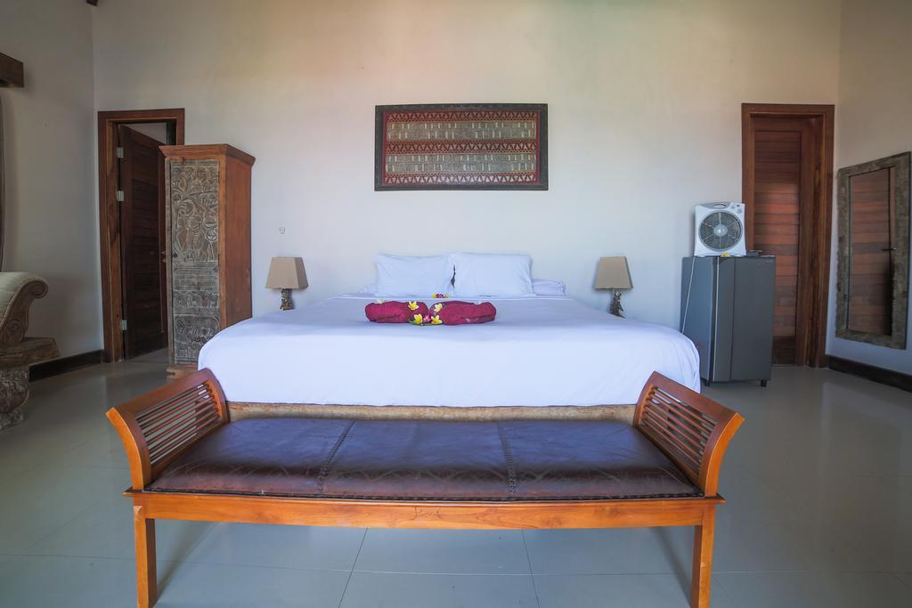 Jennys Place Hotel Nusa Lembongan  Exterior photo