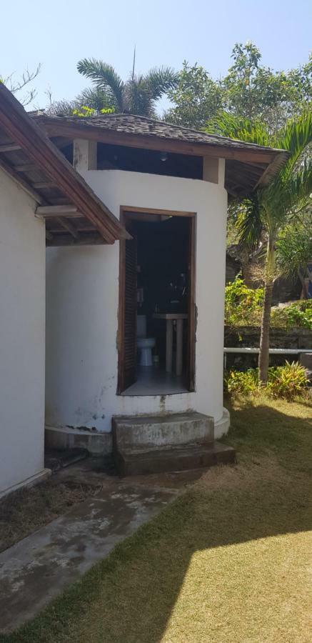 Jennys Place Hotel Nusa Lembongan  Exterior photo